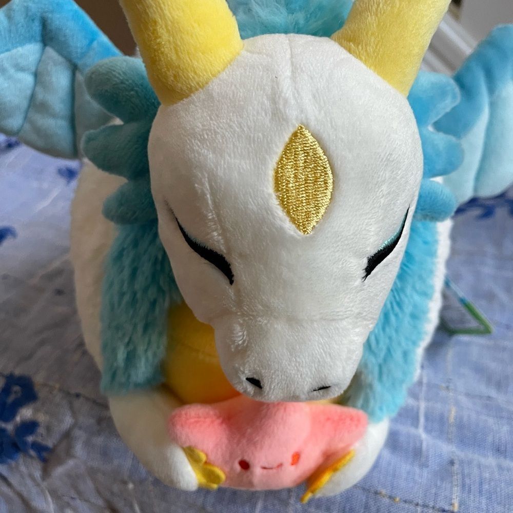 Squishable Wish Dragon - Picture 8 of 12